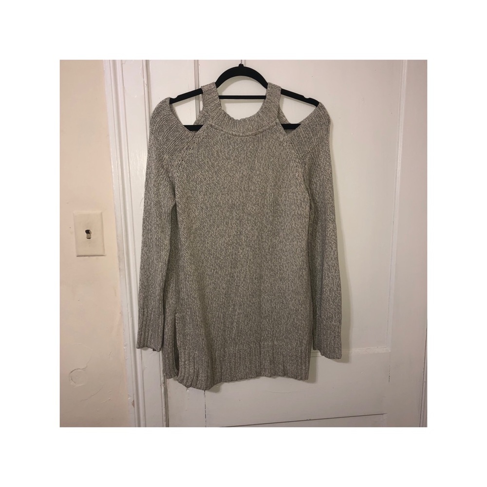 ＣＯＬＤ ＳＨＯＵＬＤＥＲ ＦＡＬＬ ＳＷＥＡＴＥＲ